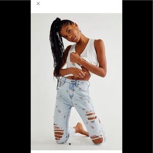 ISO!! Not selling Driftwood embroidered mom jean